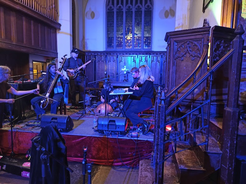London The Old Church (Stoke Newington)